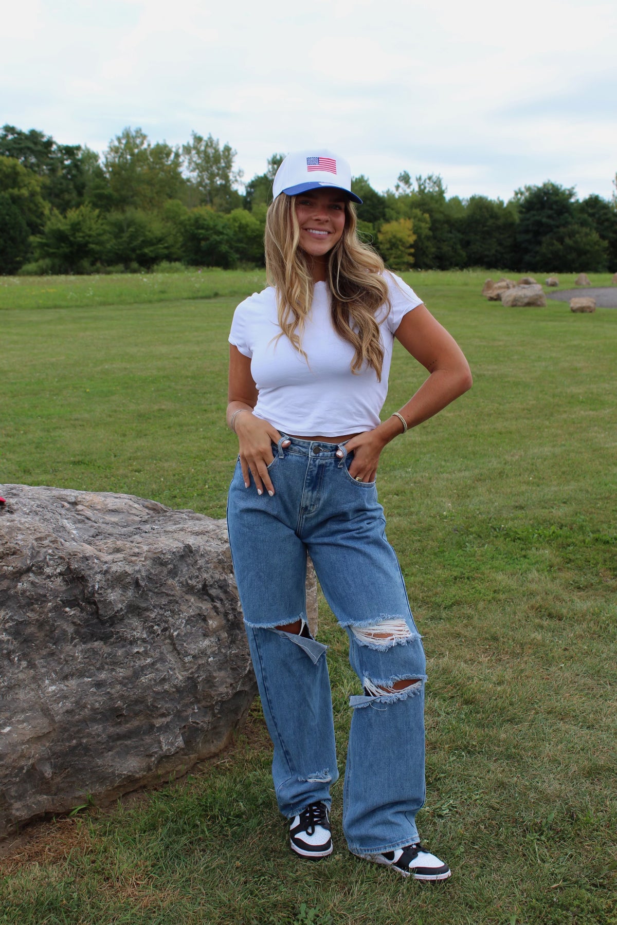 Chic American Flag Trucker Hat for Women – Stylish &amp; Cozy