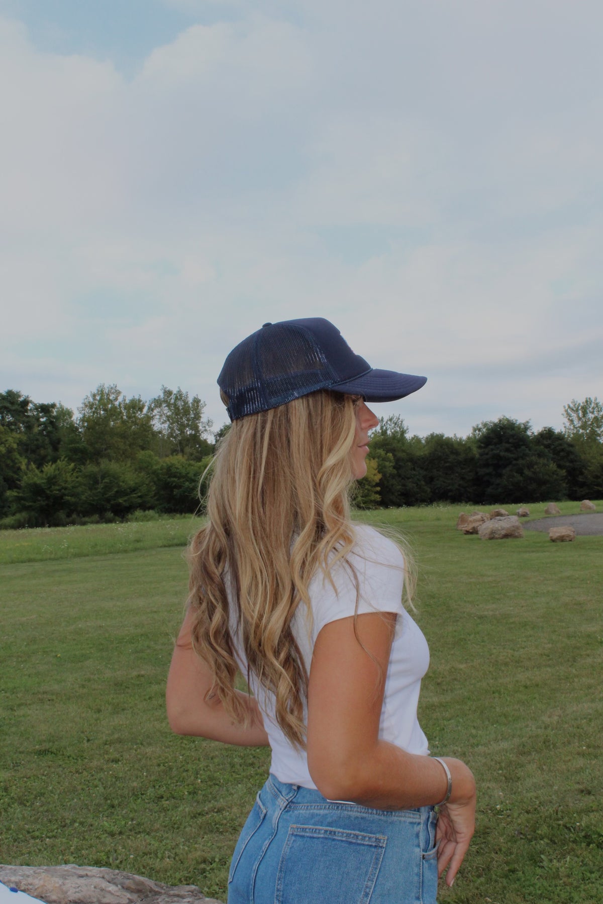 Chic American Flag Trucker Hat for Women – Stylish &amp; Cozy